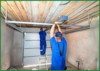 Quality Garage Door Indianapolis, IN 317-649-4933 - garagedoors-repair-t-21-gr-39m